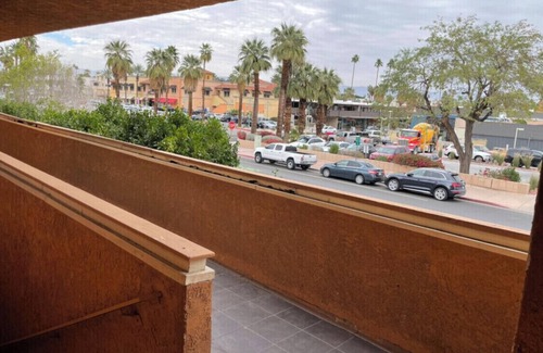 Historic Tennis Club Apartamento | Apt D - furnished 2bed/2bath a block from Downtown PS with pool and fenced patio
