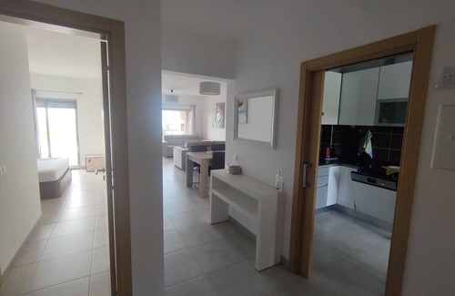 Vale de Parra Apartamento | Apartamento de lujo con 2 dormitorios, terraza y barbacoa, piscina y vistas al mar.