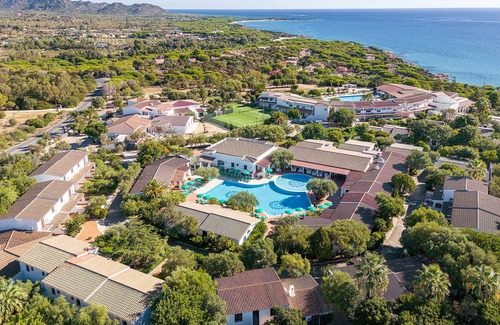 Sas Linnas Siccas Apartamento | Apt. Dorata SA Condominum Swimming Pool