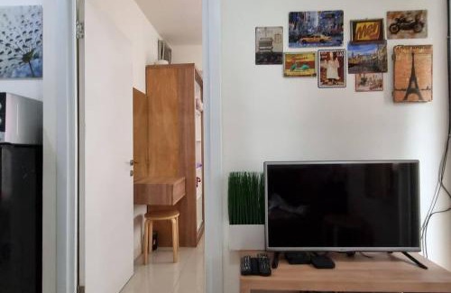 Rawasari Apartamento | Apt Green Pramuka 2BR Tower B With Wi-Fi and Pool by DEprop