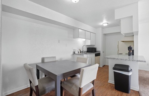 Southwood Valley Apartamento | Apt. In college Station TX Mins to major hospitals and A&M U