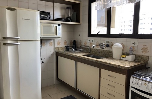 Vila Alzira Apartamento | Apt in Guaruja, 3 min walk from Asturias beach