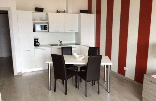 Stresa Apartamento | Apt in Stresa, superb view of Lake Maggiore, balcony, WiFi, A/C, garage & garden