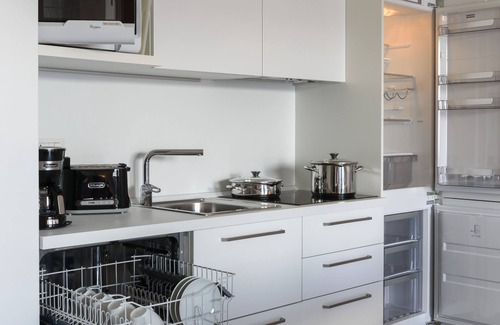 Stresa Apartamento | Apt in Stresa, superb view of Lake Maggiore, balcony, WiFi, A/C, garage & garden