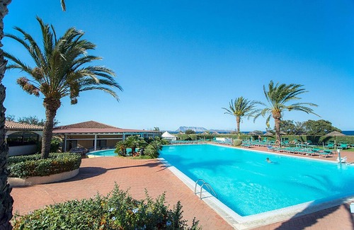 San Teodoro Apartamento | Apt. Liscia 2A with shared Swimming Pool