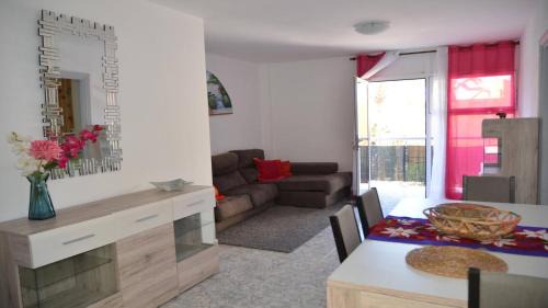 Vueltas Apartamento | Apt ManRey 2B - Zafiro