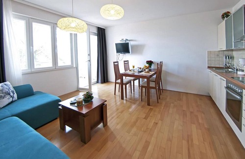 Plat Apartamento | De lujo con vistas al mar Villa con piscina, Plat apt. 1