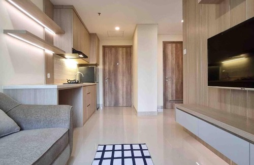 Ragunan Apartamento | Apt Pejaten Park 1BR Khaki with SmartTv and Pool