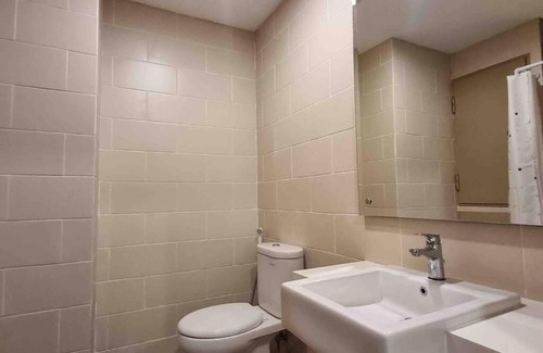 Ragunan Apartamento | Apt Pejaten Park 1BR Khaki with SmartTv and Pool