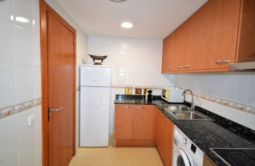 Sant Pere Pescador Apartamento | Apto. S Sebastià, B-1 - piscina y jardín comunitarios, wifi, A/A, gran terraza, céntrico.