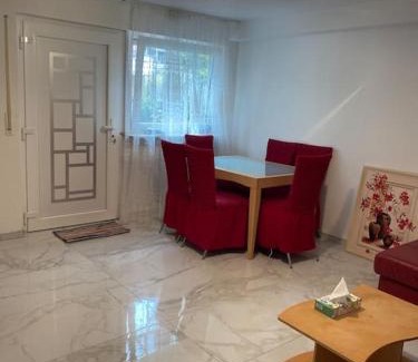 Steinenbronn Apartamento | Apt. SIMS bei Stuttgart Flughafen/Metzingen 2-6 person