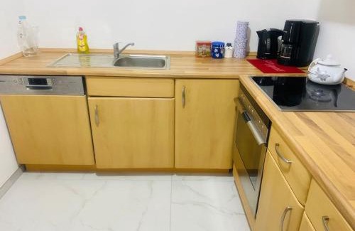 Steinenbronn Apartamento | Apt. SIMS bei Stuttgart Flughafen/Metzingen 2-6 person