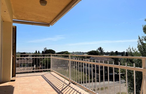 Bon Relax Apartamento | Apto. TEmpordà 3C - Piscina comunitaria, Wifi, terraza de 20m2 con fantásticas vistas.