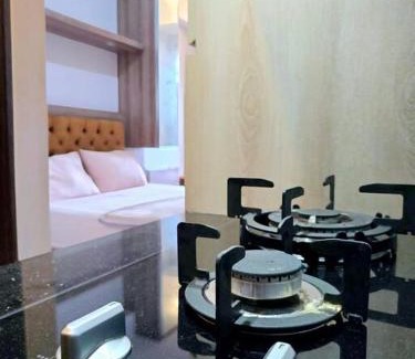 Ciputat Apartamento | Apt Transpark Bintaro Studio with Pool by Damaresa
