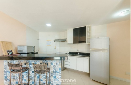 Rio Vermelho Apartamento | Apt w/Balcony & View, Steps From the sea Opr0303