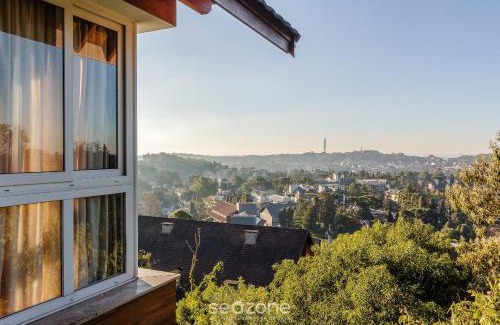 Tres Pinheiros Apartamento | Ap c/parril, 3 hab, a 700m del Lago Negro ALT0402