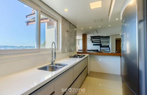 Tres Pinheiros Apartamento | Ap c/parril, 3 hab, a 700m del Lago Negro ALT0402
