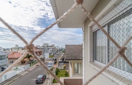 Ingleses Centro Apartamento | Apt w/Gourmet Balcony 800m From the Beach Cbe0201