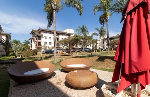Smin Apartamento | Apt With Balcony in a Condo With Pool - Clr0211