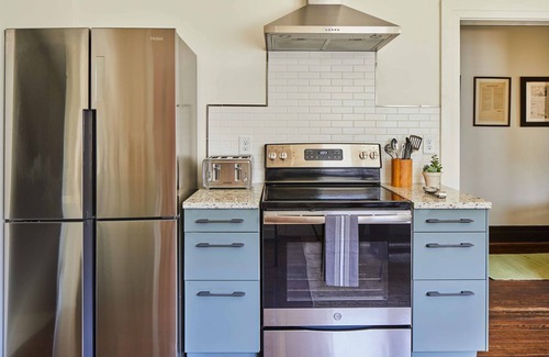 Five Points South Apartamento | Apt2 Charles - Amazing Outdoors Dog-friendly