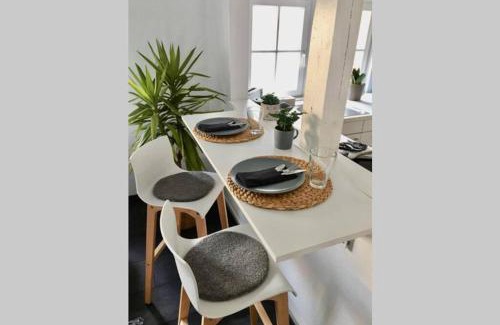 Pforzheim Apartamento | Apt8 - Ferienwohnung Brötzingen DG