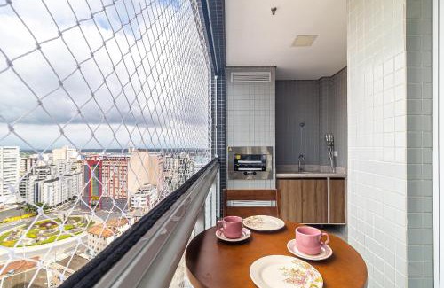 Boqueirao Apartamento | Apto ótima localização a 100m da Praia, Piscina, Ar Condicionado, Garagem e Portaria 24h