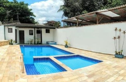 Barra da Lagoa Apartamento | Apto 2 Quartos com piscina e churrasqueira, 5min da Praia do Itaguá