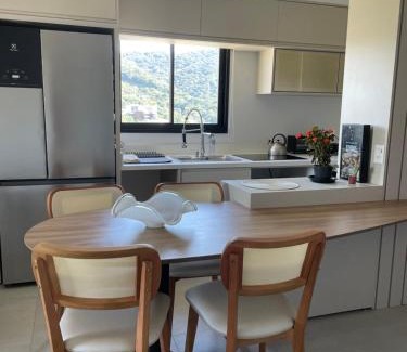 Itajai Apartamento | Apto 2Q na Praia Brava, 650m do mar, ao lado de Balneário Camboriú