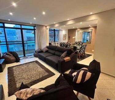 Aparecida Apartamento | Apto 4 suítes (8 pessoas) - 50 metros da praia