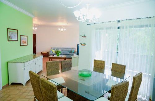 Tabatinga Apartamento | Apto a 750m da Praia da Tabatinga em Caraguatatuba