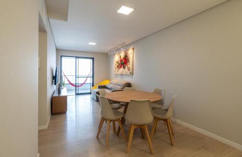 Picarras Apartamento | Apto a VISTA MAR 150m PRAIA Cozinha completa CHURRASQUEIRA AR CONDICIONADO Wi-Fi e vaga privativa de garagem Reserve agora mesmo