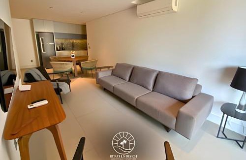 Torres Apartamento | Apto alto padrão Torres-RS - menos de 150mts do mar - Piscina - Ar condicionado sala e quartos - Smart Tv - Wifi - Pátio privativo - Varanda com churrasqueira - Garagem para 02 carros - Aceita Pet