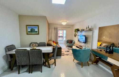 Andorinha Apartamento | Apto amplo no coração da meia praia a 130m do mar