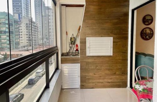 Andorinha Apartamento | Apto amplo no coração da meia praia a 130m do mar