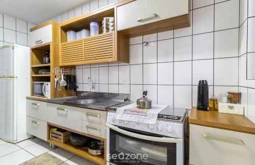 Castelo Branco Apartamento | Apto c/churrasq. a 300m da Praia Itapema MLN701
