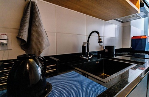 Jardim Mar e Ceu Apartamento | Apto c piscina e WiFi na Praia da Enseada -Guarujá
