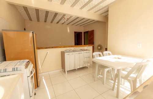 Pereque Apartamento | Apto c/Wi-fi, garagem e vista das montanhas