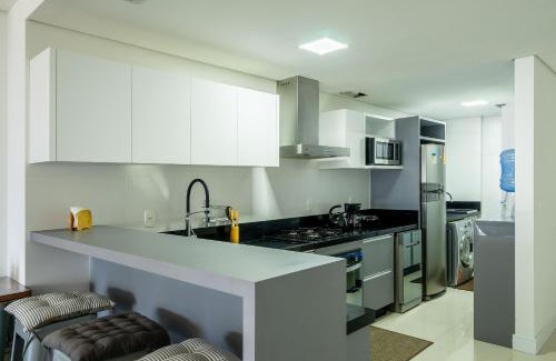 Itajai Apartamento | Apto charmoso c/varanda a 150m da praia ABC0403