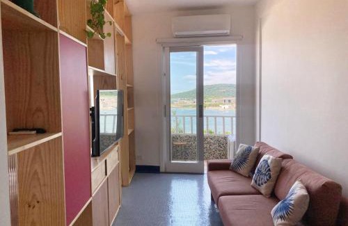 Ponta da Praia Apartamento | Apto charmoso com vista mar na Ponta da Praia