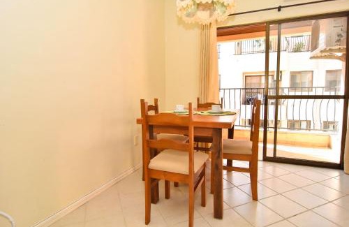 Cachoeira do Bom Jesus Apartamento | Apto Charmoso e Prático a 300m da Praia P1012