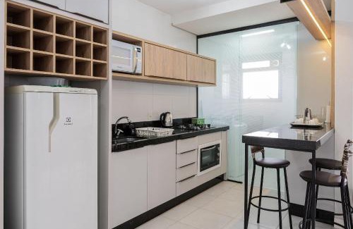 Centro Apartamento | Apto com varanda e churrasq 500m da praia RML605