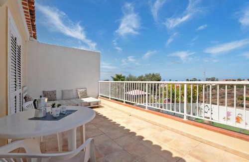 Las Rosas Apartamento | Apto Costa del Silencio con Piscina y WiFi