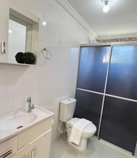 Piratuba Apartamento | Apto das Orquídeas- 3 Quartos - Apto espaçoso,confortável com 2 sacadas de frente para avenida principal!