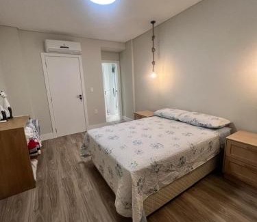 Canto Grande Apartamento | Apto em Bombinhas Canto Grande com Ofurô