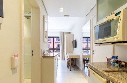 Jurere Apartamento | Apto em Resort pé na areia JBV