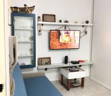 Aparecida Apartamento | Apto em Santos com AR e Wi-Fi na rua da praia