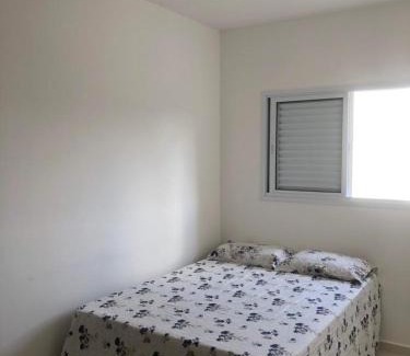Indaia Apartamento | APTO FAMILIAR EM BERTIOGA JARDINS DO INDAIÁ A 500 M Praia