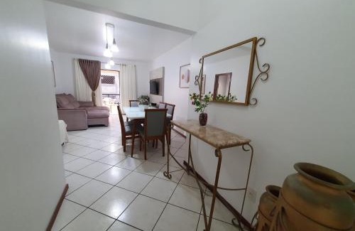 Andorinha Apartamento | Apto Itapema 130m do mar com roupa de cama e toalhas