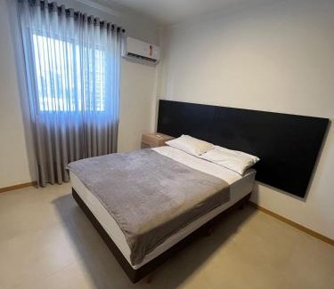 Centro Apartamento | Apto Moderno com garagem passos a Vila Germânica