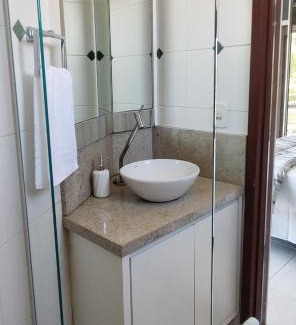 Florianopolis Apartamento | Apto p/4 em Floripa: sossego no Itacorubi Zm4697